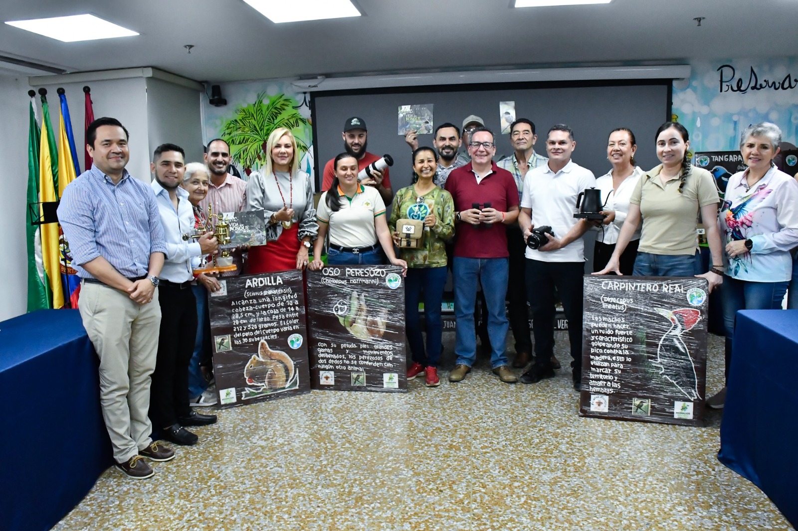 Cortolima fortalece 15 negocios verdes de turismo sostenible con entrega de equipos e insumos