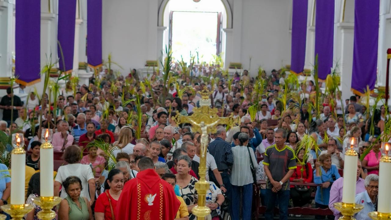 Chaparral vivió un multitudinario inicio de la Semana Santa con el Domingo de Ramos