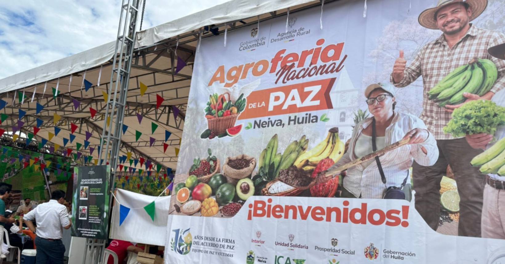 Neiva fortaleció la economía solidaria con Agroferia de la Paz