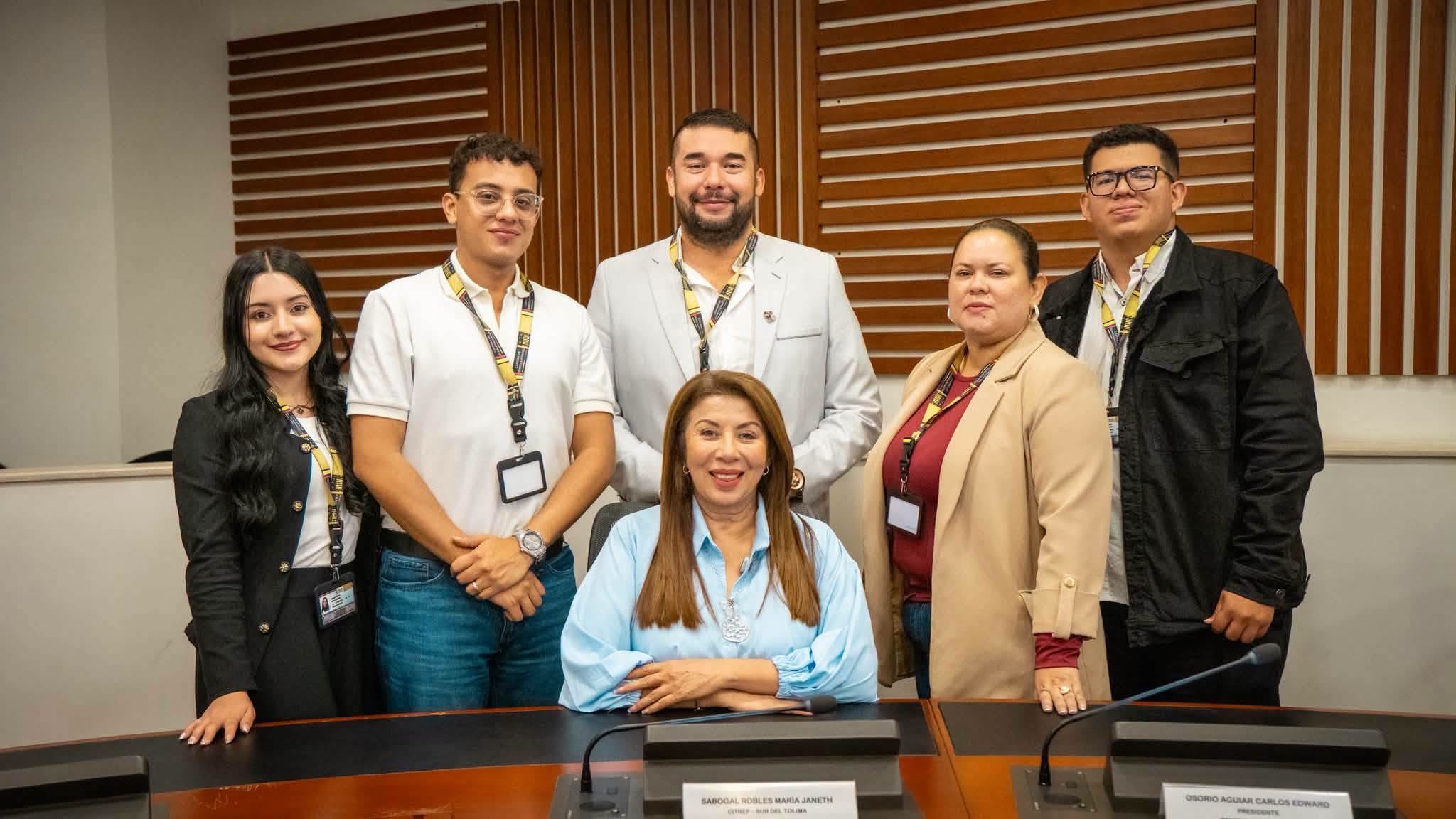 María Janeth Sabogal ante el reto del Tolima: las fotos pasan, los resultados quedan