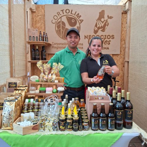 Con ocho negocios verdes, Cortolima brilla en la Gran Vitrina Verde de Cali