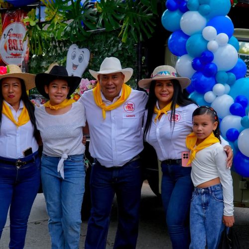 Chaparral vibró con el desfile de La Sombrerera