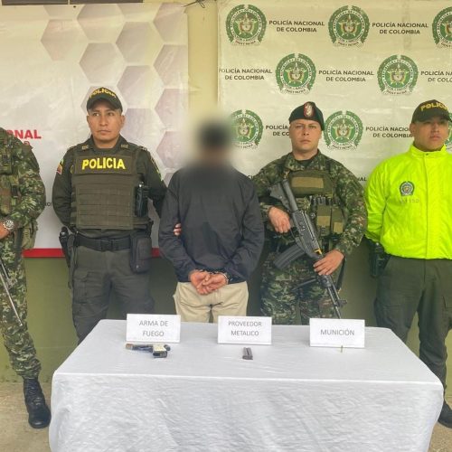 Policía Tolima captura a dos sujetos e incauta dos armas de fuego en operativos exitosos en Planadas.