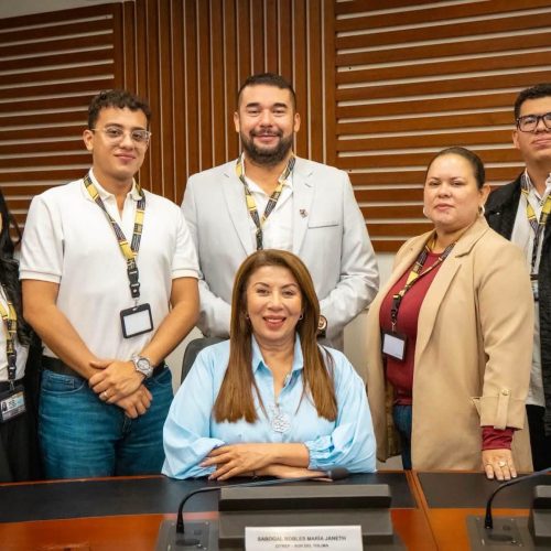 María Janeth Sabogal ante el reto del Tolima: las fotos pasan, los resultados quedan