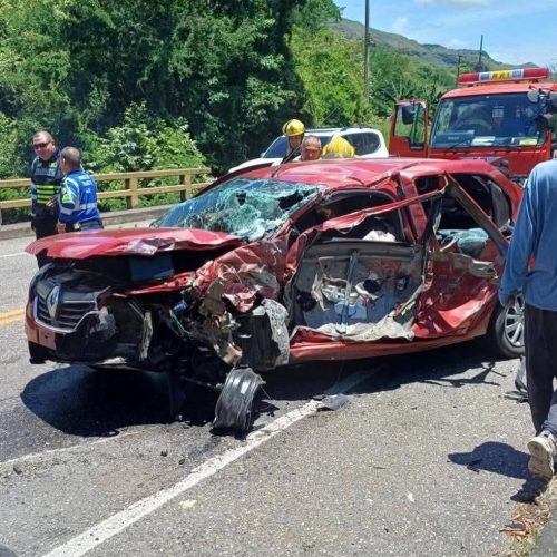 Fuerte accidente de tránsito en Honda deja varios lesionados